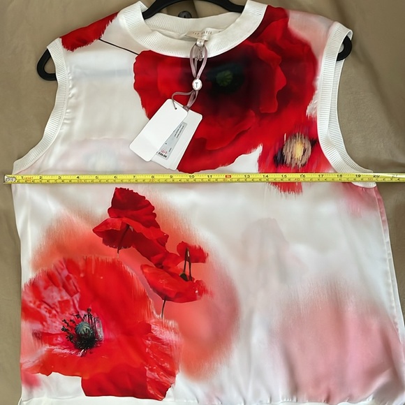 Floral top - Picture 6 of 8